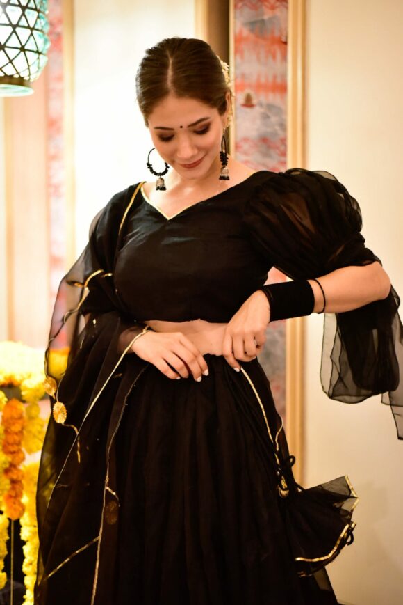 Siddhi black organza lehenga choli set - Image 5