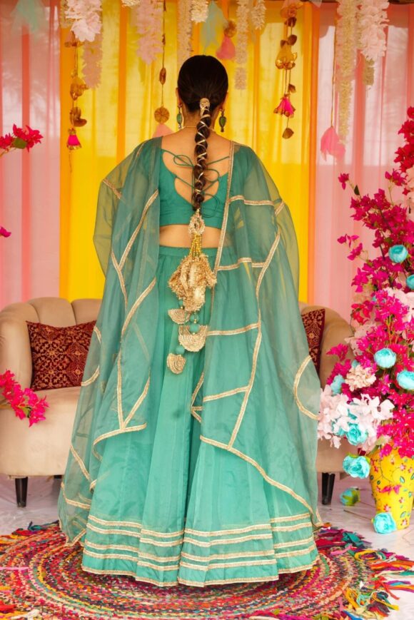 Sadhna green organza lehenga set - Image 2