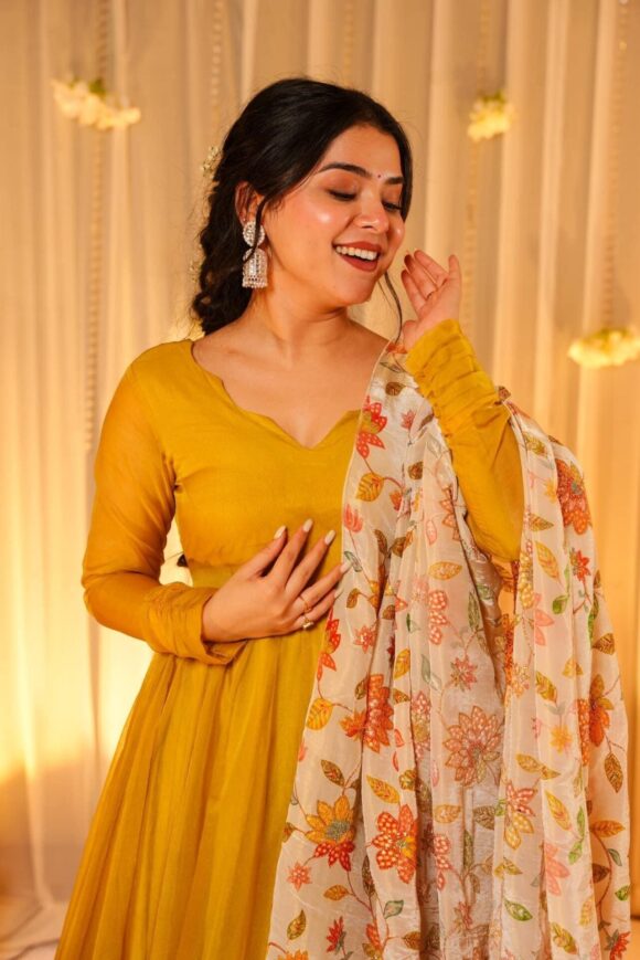 Mustard Hues Organza maxi set - Image 2