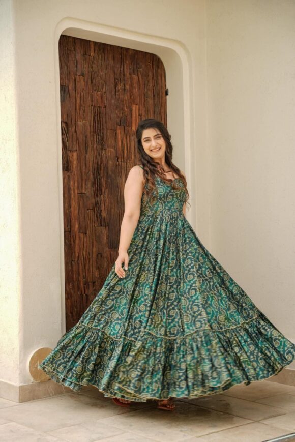 Gauhar green muslin maxi - Image 4