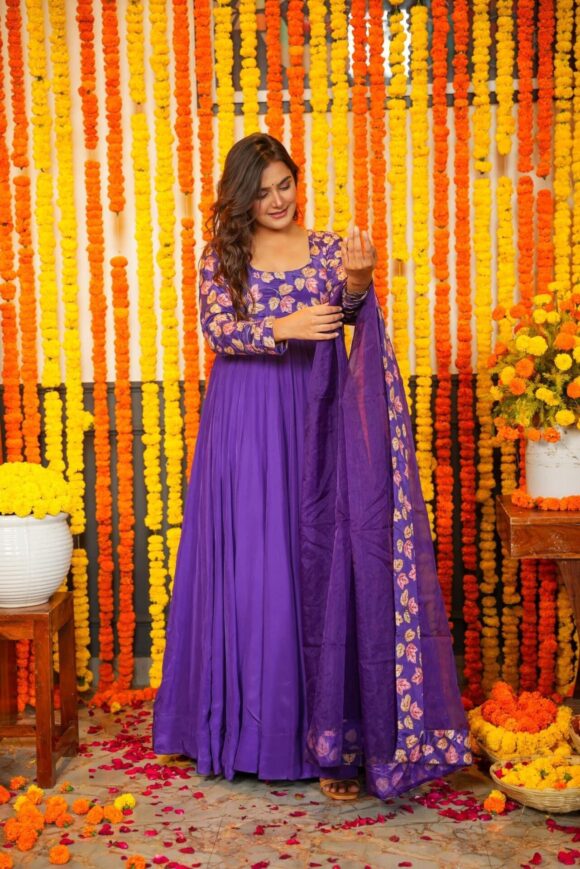 Manasvi purple maxi set - Image 2