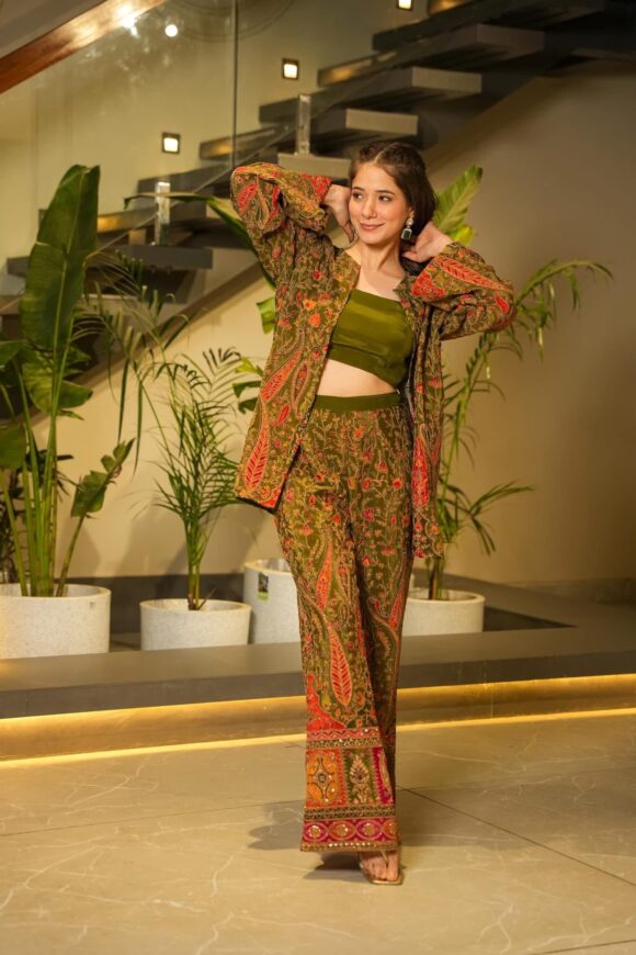 Prestige green embroidered co-ord set - Image 3