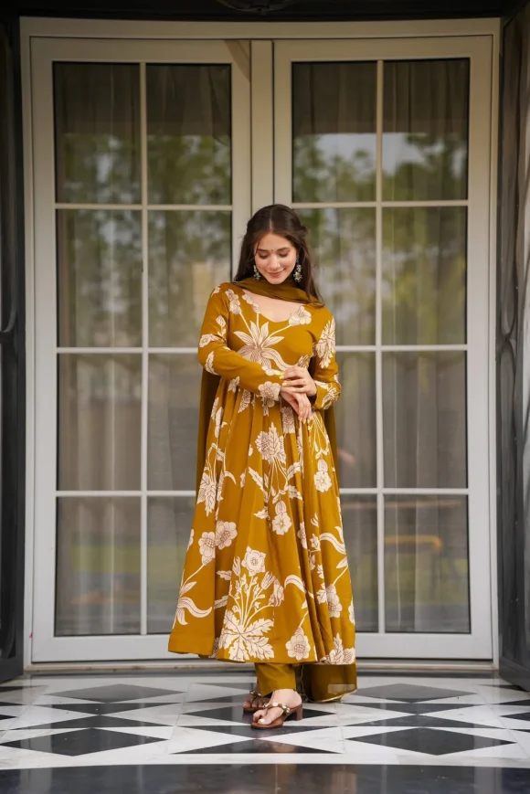 Vintage Honey Suit Set - Image 4