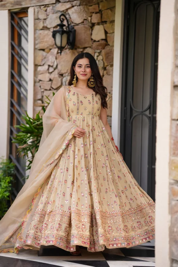 Kahani Heavy Maxi Set