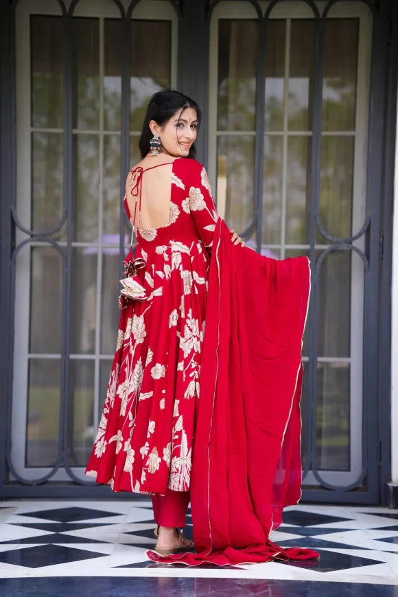 Flame Lily Red Suit Set - Image 2