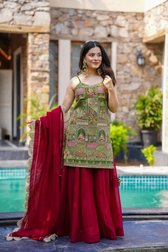 Pankhuri Embroidered Kurta Set - Image 5