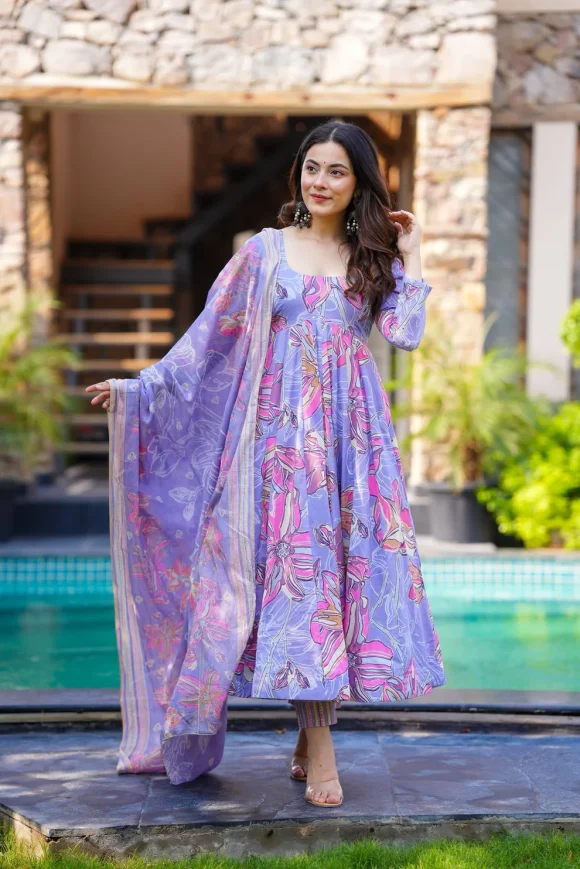 Lavender Sky Cotton Suit Set - Image 5