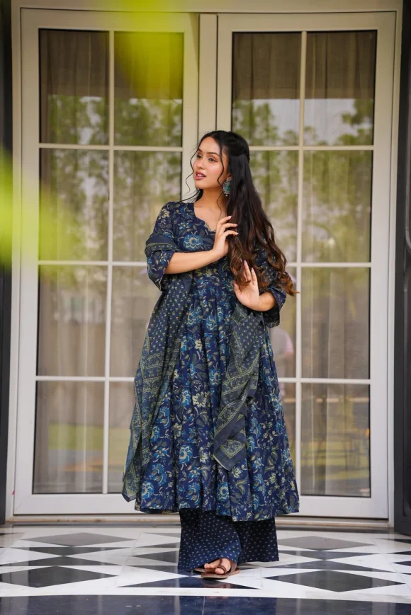 Indigo Reverie Cotton Suit Set - Image 3