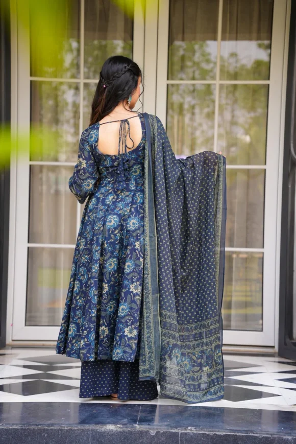 Indigo Reverie Cotton Suit Set - Image 6