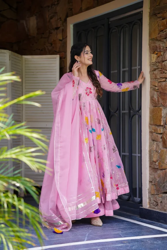 Jaipuri Petals Suit Set - Image 4