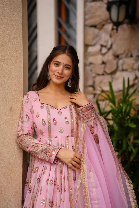 Mehfil Pink Maxi Set - Image 2