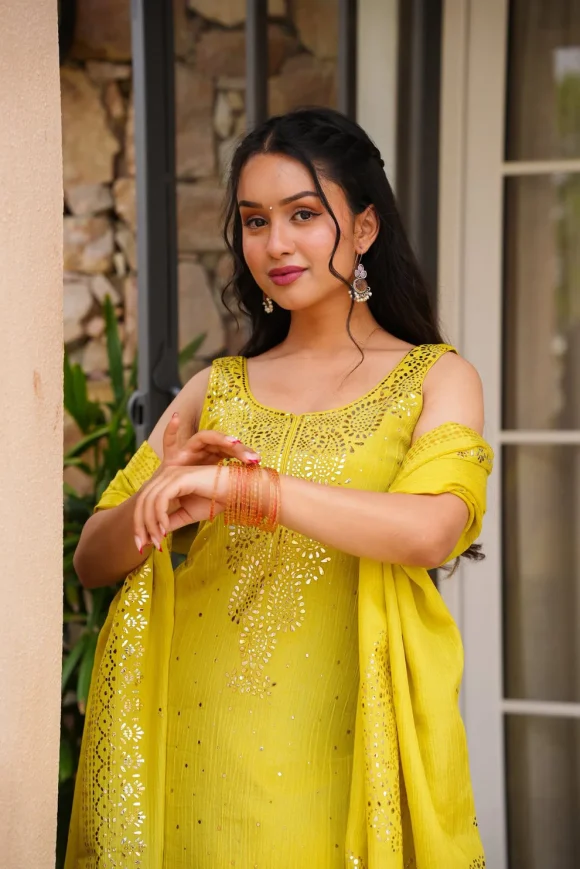 Lemon Luxe Kurta Set - Image 2