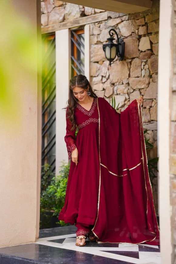 Wine Royale Suit Set - Image 5