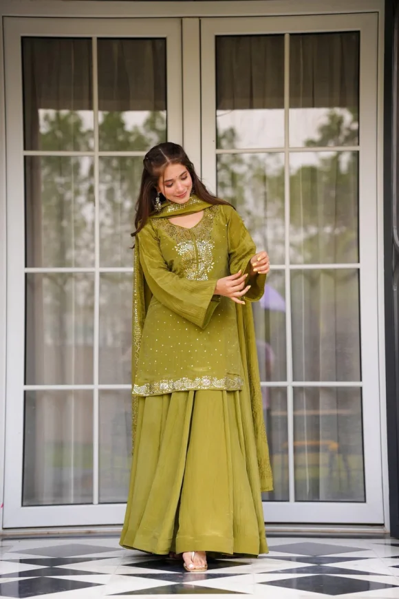 Miesha Cosmos Kurta Set - Image 4