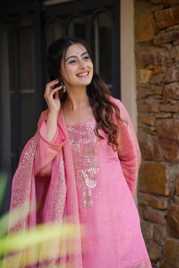 Nilofer Cosmos Kurta Set - Image 2