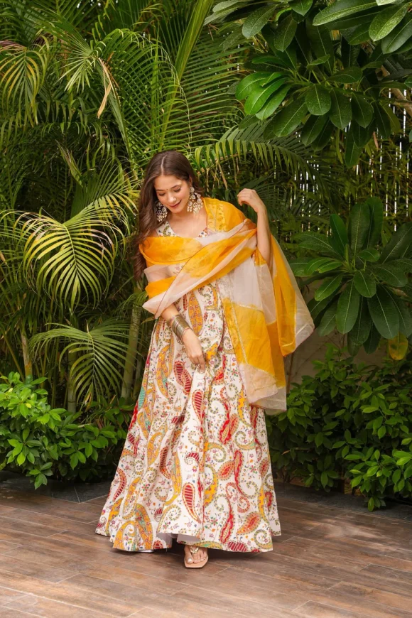 Divyakirti Heavy Maxi Set - Image 3